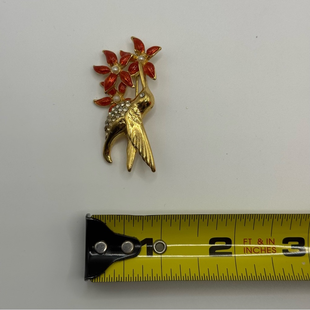 Vintage Hummingbird Brooch Set with Gold Tone Red Flower & Bronze Heart Locket - Picture 8 of 9